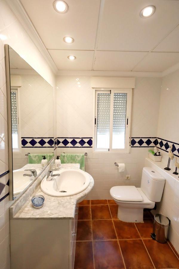 At The Center & Very Close To The Paseo Beach, With Double Garage, Renovated And Fully Equipped Apartment Almuñécar エクステリア 写真